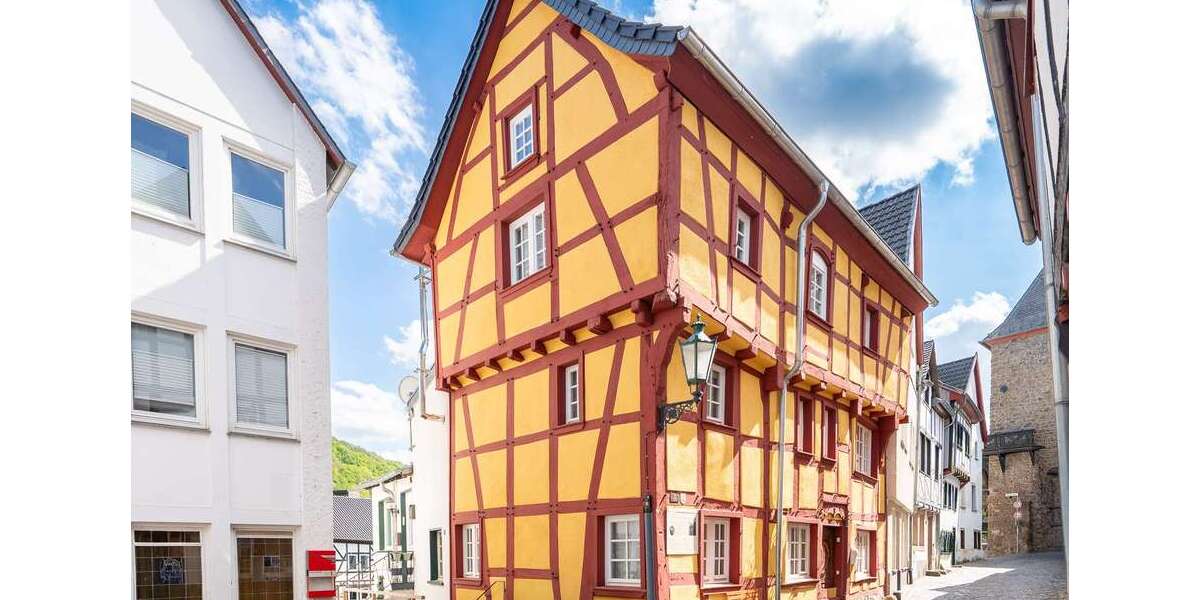 Einfamilienhaus Bad Münstereifel - 6 Zimmer, 126 m&sup2;, 1.260&euro; | Angebot:26675058