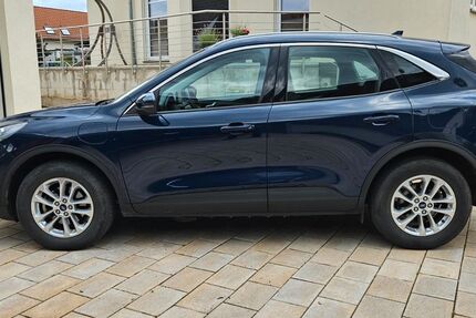Ford Kuga 67.000 km 20.000 &euro; Altenbeken - Schwaney 33184
