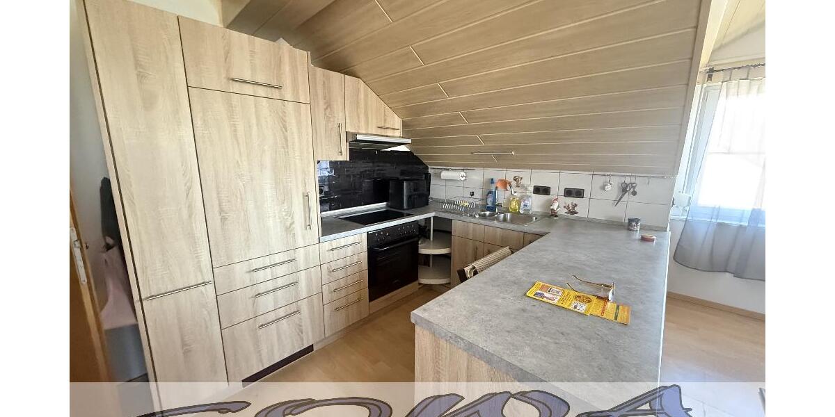 Charmante Dachgeschosswohnung mit Balkon, Garten & Garage in Königsmoos - Ein Objekt von Ihrem Immobilienpartner SOWA Immobilien und Finanzen - 3- Königsmoos Untermaxfeld | Angebot:26785917