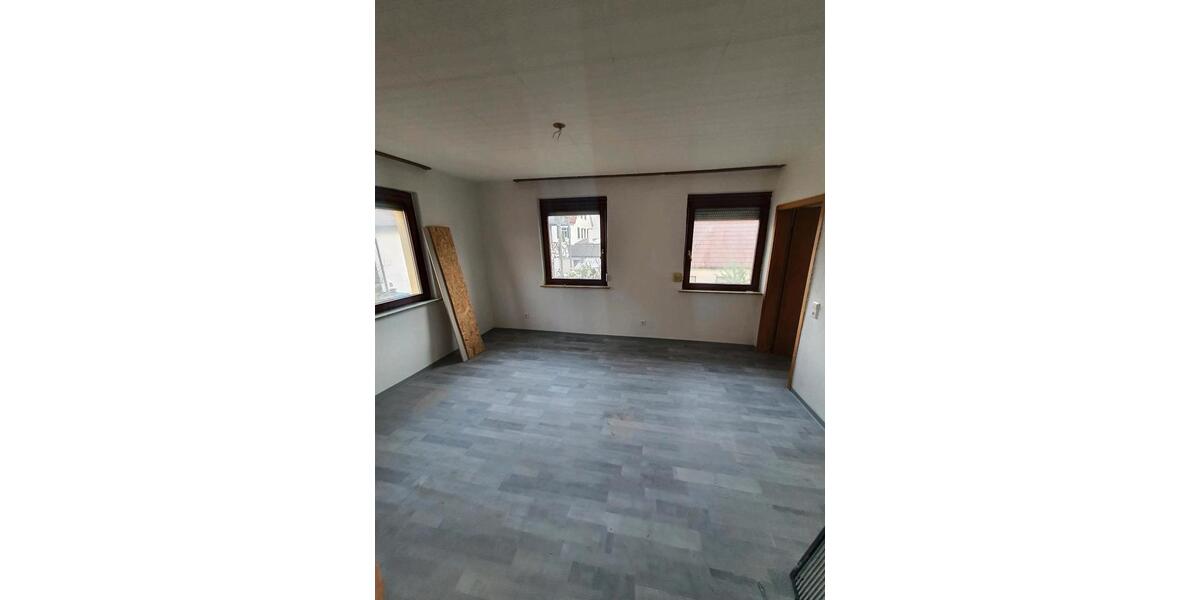 Etagenwohnung Süßen - 2 Zimmer, 60 m&sup2;, 800&euro; | Angebot:24855425