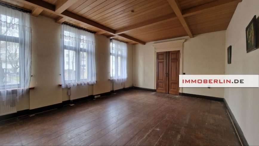 Einfamilienhaus Nauen - 10 Zimmer, 280 m&sup2;, 635.000&euro; | Angebot:26340033