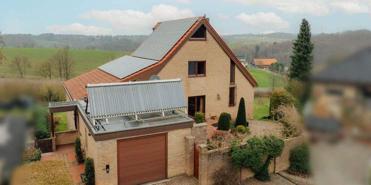 Einfamilienhaus Burscheid - 6 Zimmer, 221 m&sup2;, 595.000&euro; | Angebot:25277281