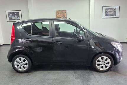 Opel Agila 140.000 km 2.400 &euro; Asperg 71679