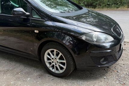 Seat Altea 212.000 km 3.200 &euro; Solingen 42659