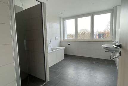 Wohnung zum Kaufen in Zwönitz 185.220 € 85.4 m² 3 zimmer