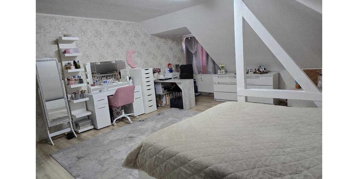 Dachgeschoßwohnung Pforzheim - 3 Zimmer, 95 m&sup2;, 199.000&euro; | Angebot:26823848