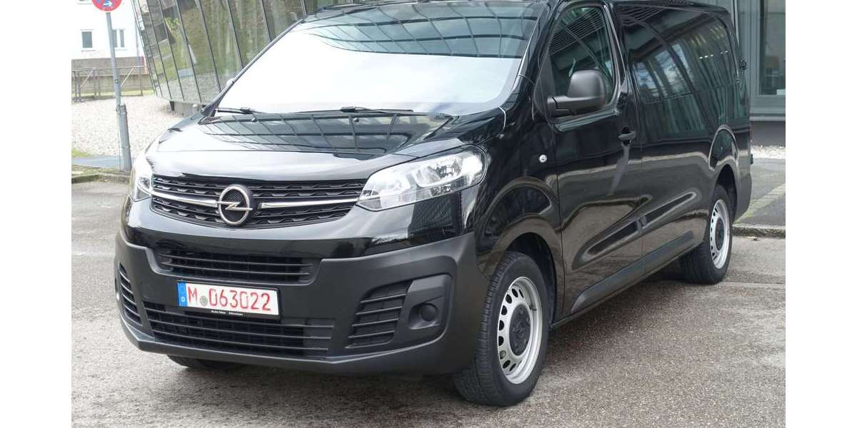 Opel Vivaro 59.870 km 21.800 € München 81829