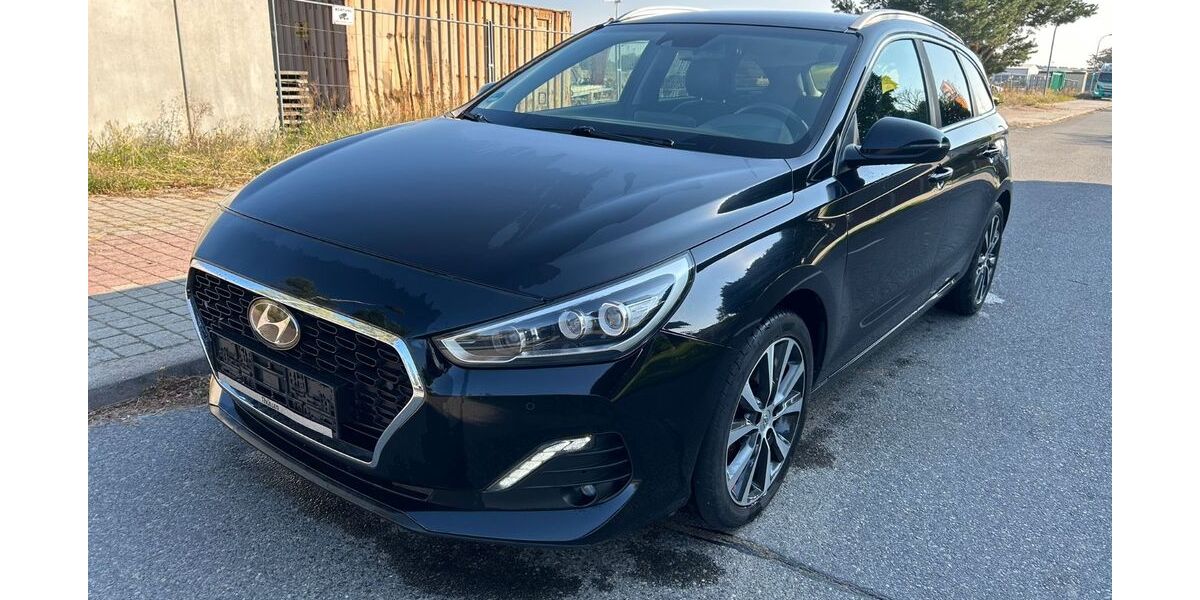 Hyundai i30 156.645 km 7.900 &euro; Bersteland 15910