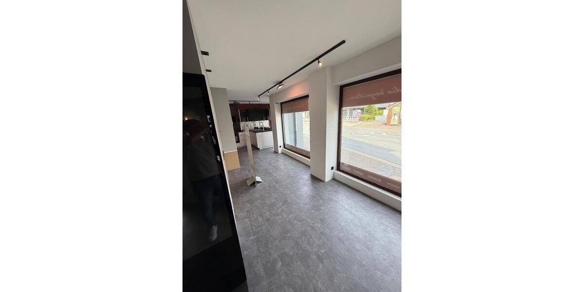 Gewerbeobjekt Solms - 1.450&euro; | Angebot:23760876