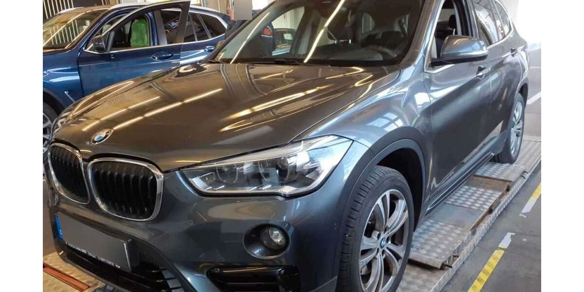 BMW X1 154.900 km 15.990 &euro; München 81829