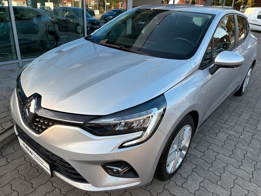 Renault Clio 27.700 km 14.250 € Beidenfleth 25573