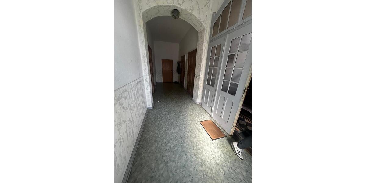 Hochparterre Crimmitschau - 2 Zimmer, 72 m&sup2;, 400&euro; | Angebot:26287903