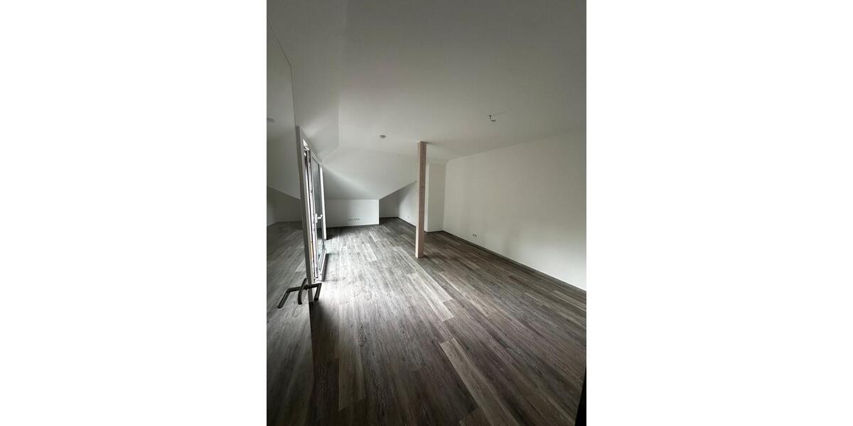 Etagenwohnung Auerbach/Vogtland Vogtland - 3 Zimmer, 102 m&sup2;, 700&euro; | Angebot:26699293