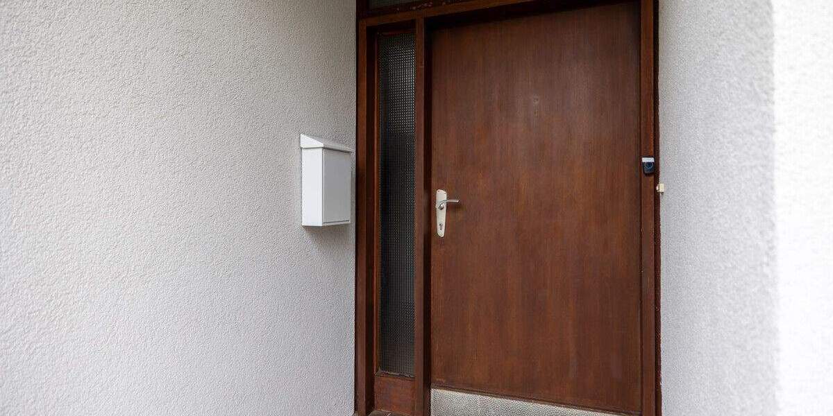 Mehrfamilienhaus, Wohnhaus Delmenhorst Iprump/Varrelgraben - 7 Zimmer, 286 m&sup2;, 333.000&euro; | Angebot:23960321