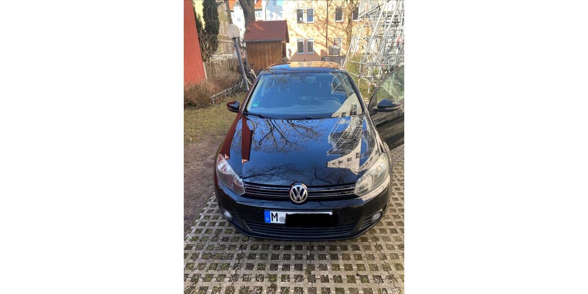 VW Golf 228.000 km 4.900 &euro; München 80797