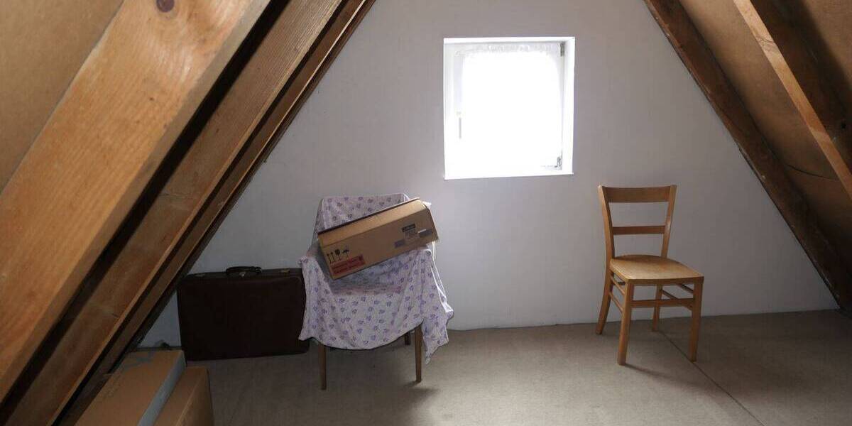 Doppelhaushälfte Trossingen - 9 Zimmer, 140 m&sup2;, 319.000&euro; | Angebot:26358877