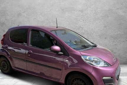 Peugeot 107 140.000 km 2.900 &euro; Detmold 32758