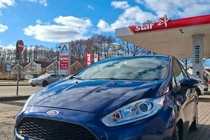 Ford Fiesta 69.500 km 5.850 &euro; Bestensee 15741