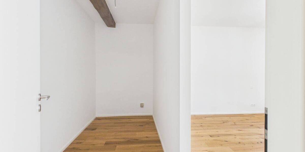 Etagenwohnung Amberg - 3 Zimmer, 100 m&sup2;, 1.500&euro; | Angebot:26449992