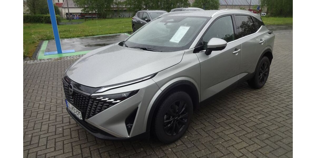 Nissan Qashqai 4.600 km 28.900 &euro; Ebersbach-Neugersdorf 02727