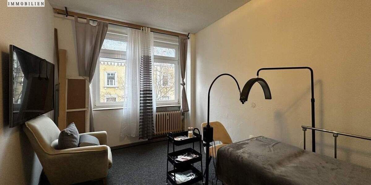 Etagenwohnung Hof Innenstadt - 4 Zimmer, 114 m&sup2;, 139.000&euro; | Angebot:25768147