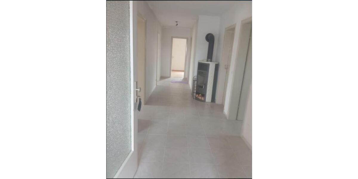 Etagenwohnung Wassertrüdingen - 4 Zimmer, 105 m&sup2;, 850&euro; | Angebot:25342288