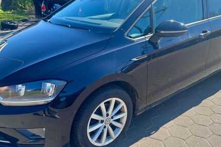 VW Golf Sportsvan 248.000 km 4.900 &euro; Lübeck 23554