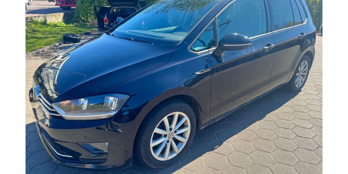 VW Golf Sportsvan 248.000 km 4.900 &euro; Lübeck 23554