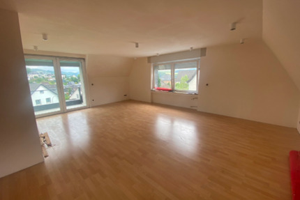 Sonnenüberflutete, neu renovierte, ruhige Wohnung zu vermieten 2 zimmer