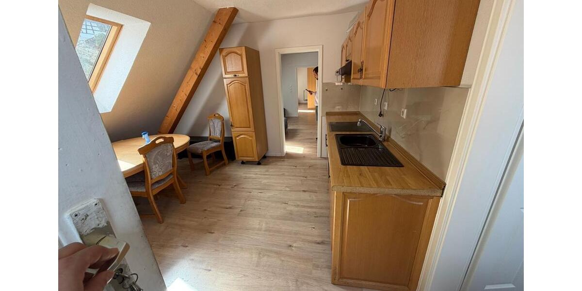 Etagenwohnung Villingen-Schwenningen Schwenningen - 1 Zimmer, 80 m&sup2;, 700&euro; | Angebot:26045550