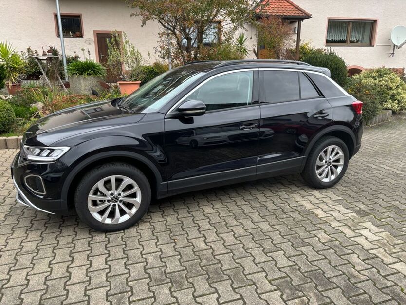 VW T-Roc 5.300 km 28.600 € Königstein 92281