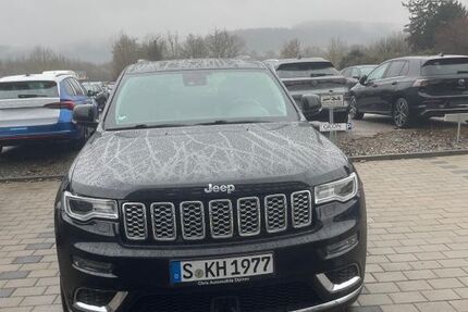 Jeep Grand Cherokee 83.000 km 26.500 &euro; Esslingen 73734