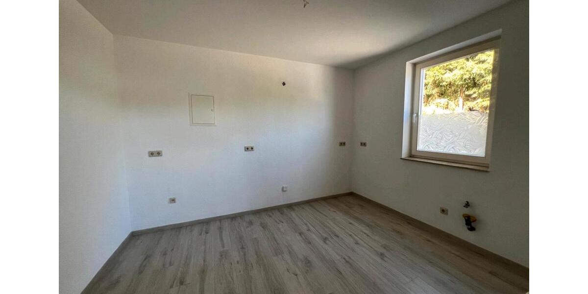 Erdgeschoßwohnung Schleusingen - 2 Zimmer, 56 m&sup2;, 495&euro; | Angebot:25936954
