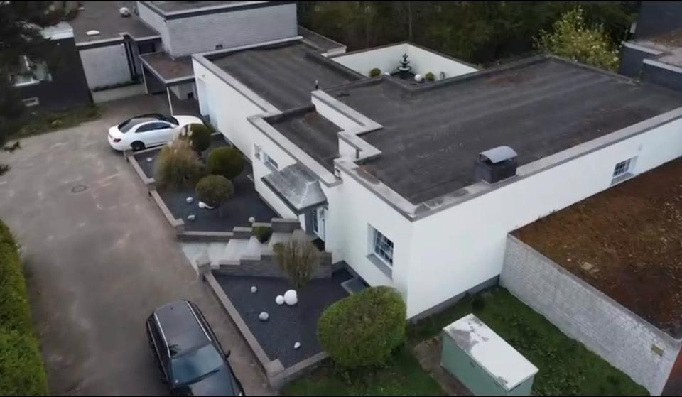 Bungalow Gelsenkirchen Gelsenkirchen-Mitte - 8 Zimmer, 250 m&sup2;, 1.950&euro; | Angebot:26107848