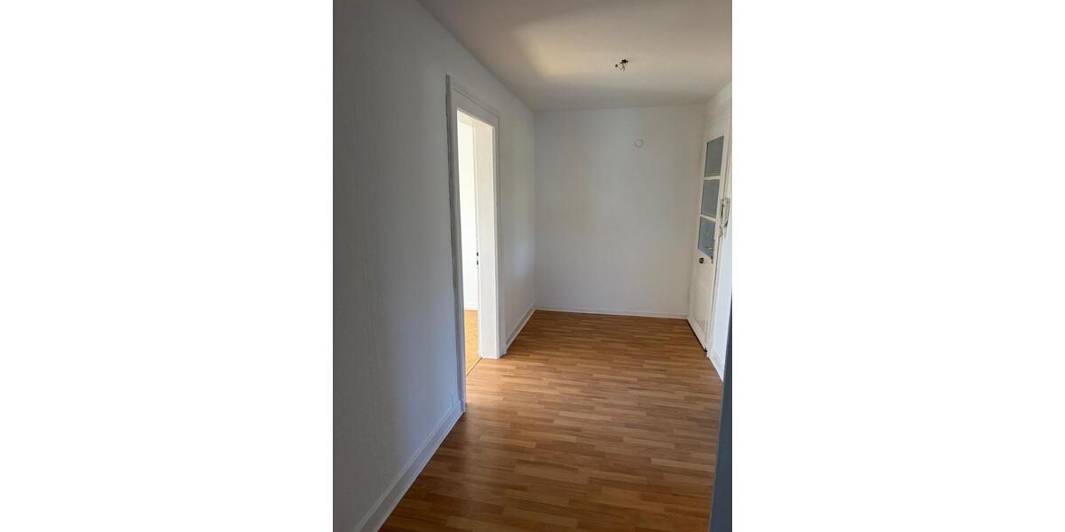 Dachgeschoßwohnung Kirchhain - 2 Zimmer, 59 m&sup2;, 650&euro; | Angebot:26048532