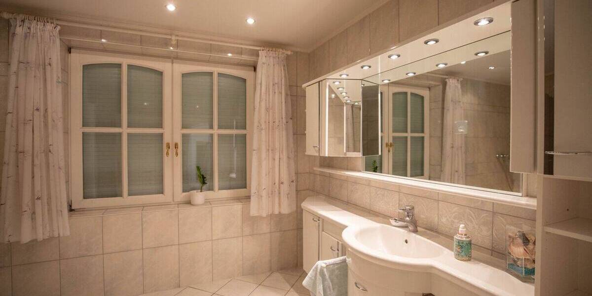 Einfamilienhaus Moorrege - 4 Zimmer, 212 m&sup2;, 2.000&euro; | Angebot:26796955