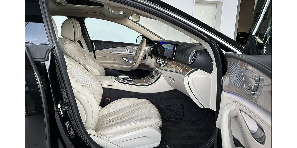 Mercedes-Benz CLS 400 d 4Matic AMG GSD TV Burmester Sitzklima 135.000 km 38.499 &euro; Stade 21682
