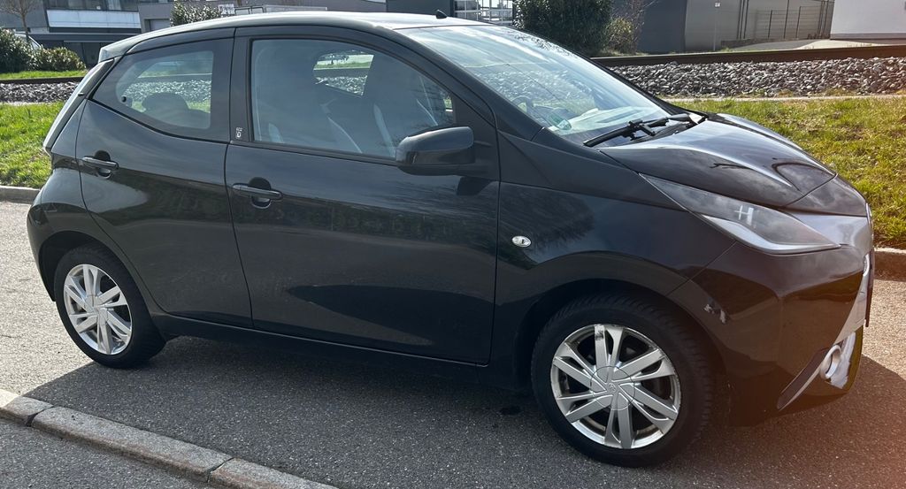 Toyota Aygo (X) 100.000 km 8.500 &euro; Freudenstadt 72250