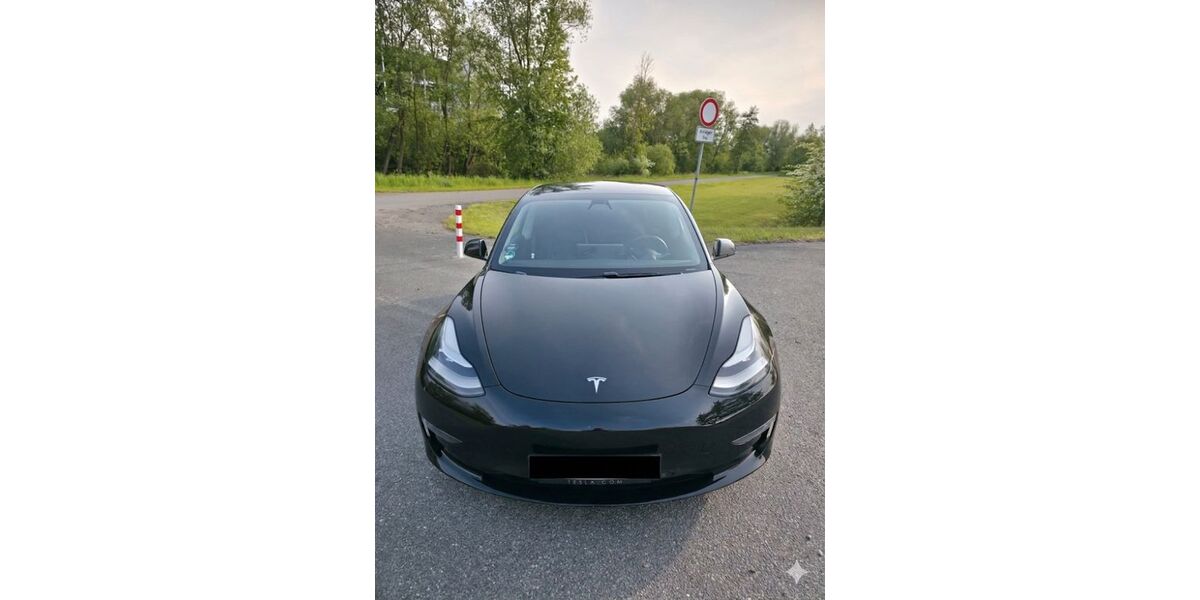 Tesla Model 3 148.000 km 21.500 &euro; Bremen 28197