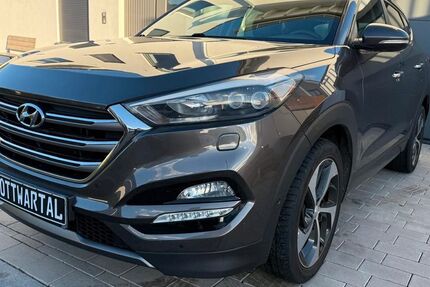 Hyundai TUCSON 130.000 km 14.999 &euro; Großbottwar 71723