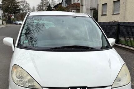 Peugeot 807 220.000 km 1.300 &euro; Offenbach 63069