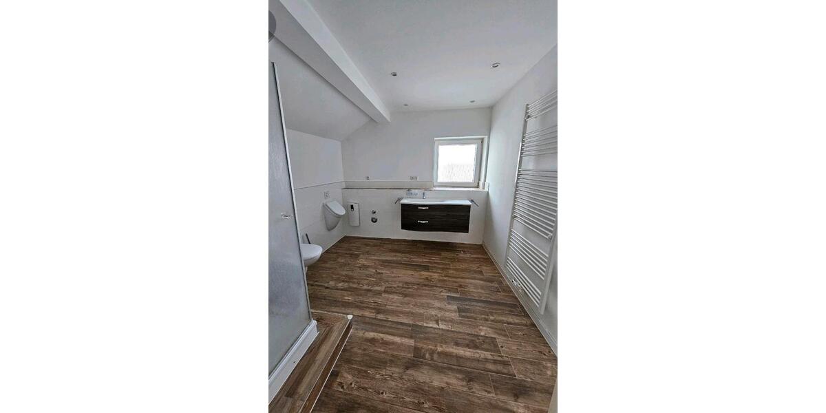 Dachgeschoßwohnung Taunusstein - 2 Zimmer, 55 m&sup2;, 750&euro; | Angebot:24977869