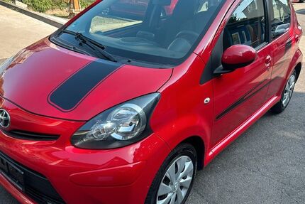 Toyota Aygo (X) 184.500 km 3.900 &euro; Berlin 12347
