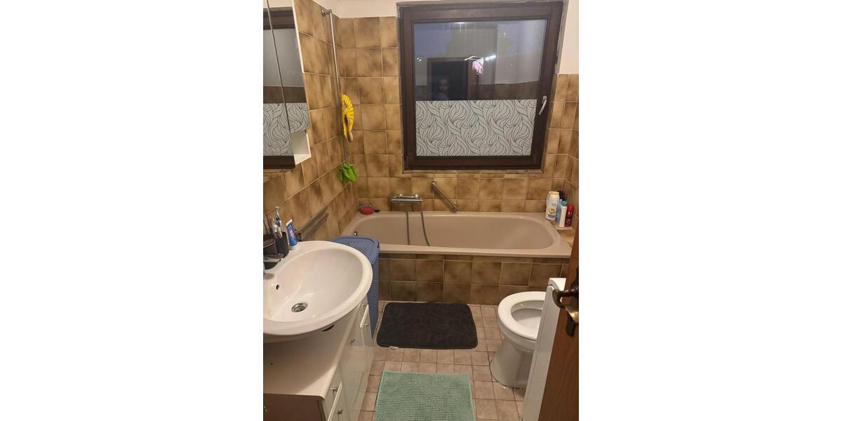 Erdgeschoßwohnung Nümbrecht - 3 Zimmer, 65 m&sup2;, 650&euro; | Angebot:24870956