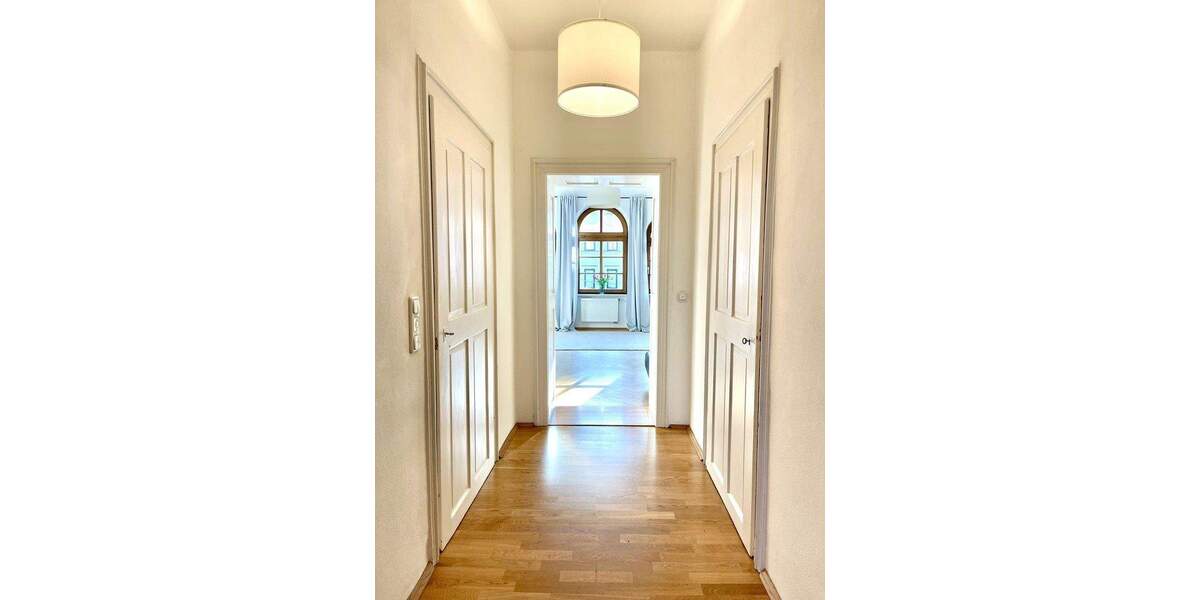 Hochwertige 4 Zi. Lehel am Isartor Bestlage. Exklusiv möbliert oder leer. 2 OG, Garten. Ab 3 Monaten 4 zimmer