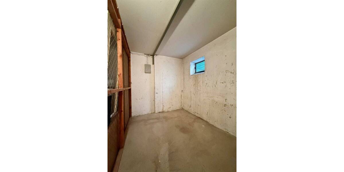 Etagenwohnung Kiel Mettenhof - 2 Zimmer, 62 m&sup2;, 125.000&euro; | Angebot:26379612