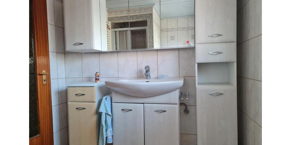 Einfamilienhaus Ottweiler - 8 Zimmer, 210 m&sup2;, 280.000&euro; | Angebot:27010138