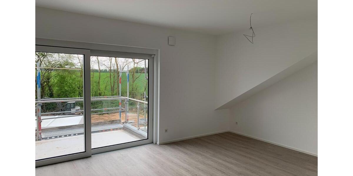 Dachgeschoßwohnung Saarlouis - 3 Zimmer, 92 m&sup2;, 290.000&euro; | Angebot:25350493