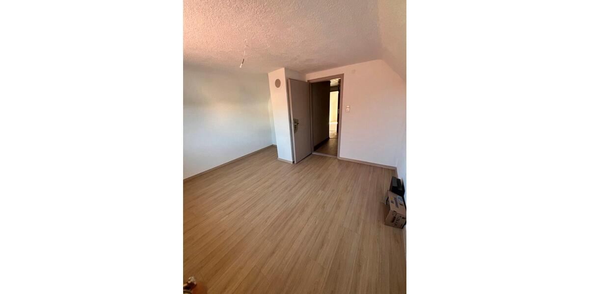 Einfamilienhaus Aalen Dewangen - 8.5 Zimmer, 180 m&sup2;, 409.000&euro; | Angebot:27142802