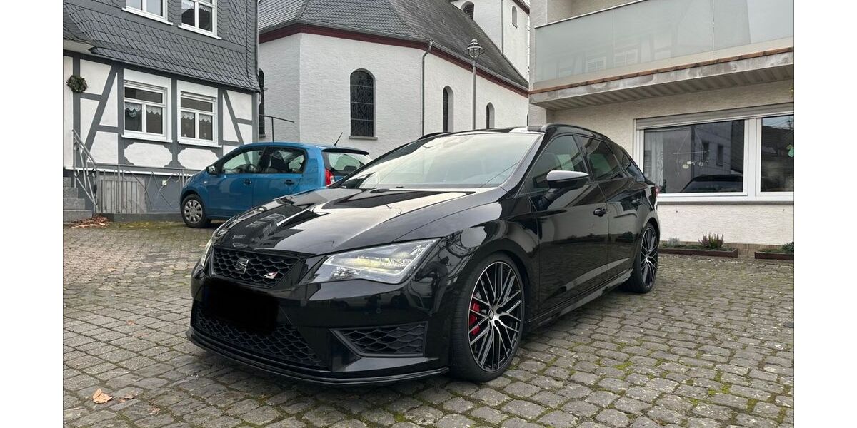 Seat Leon 96.000 km 22.999 &euro; Uhler 56290